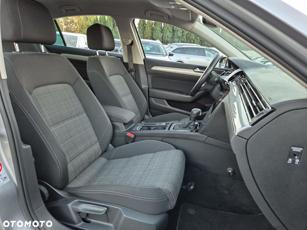 Volkswagen Passat 2.0 TDI EVO Business DSG - 13