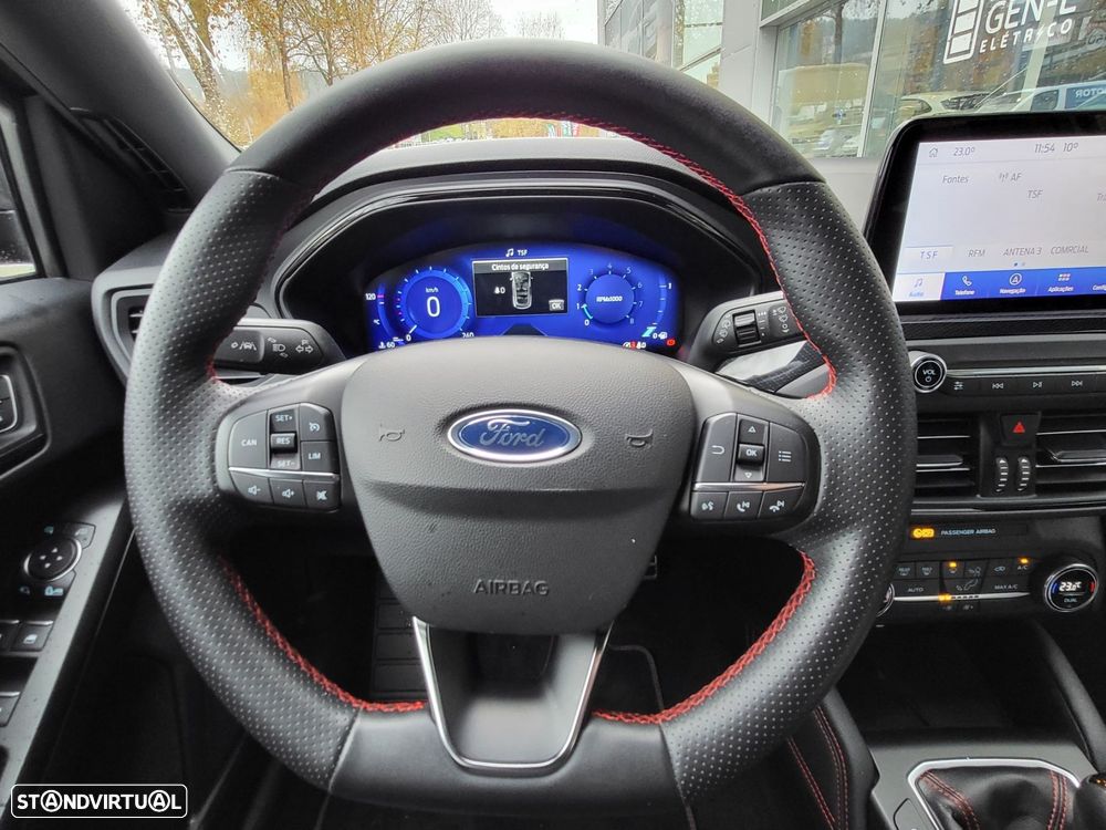 Ford Focus SW 1.0 EcoBoost MHEV ST-Line X - 16