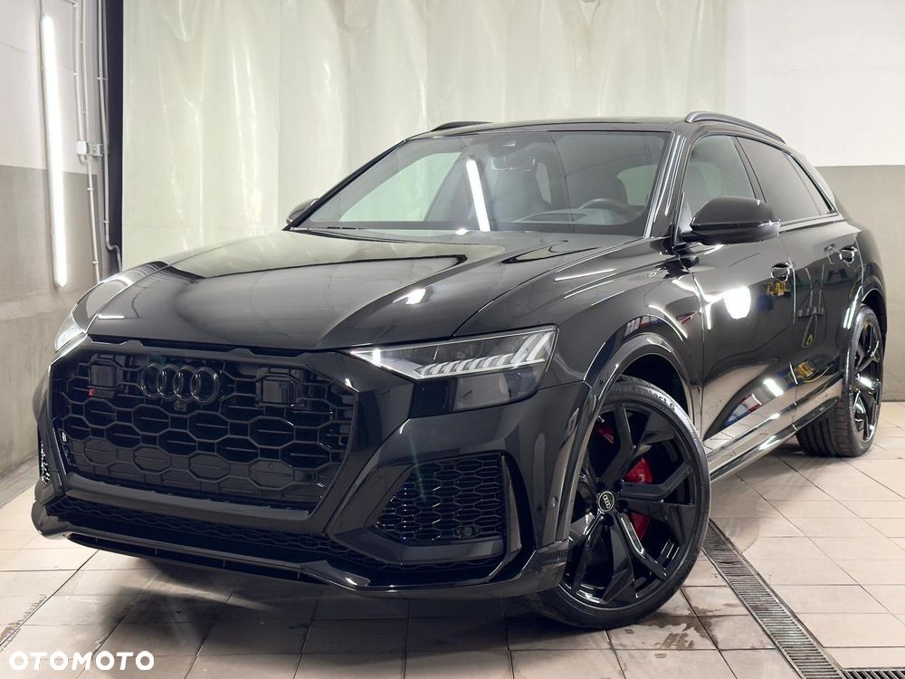 Audi RS Q8 - 1