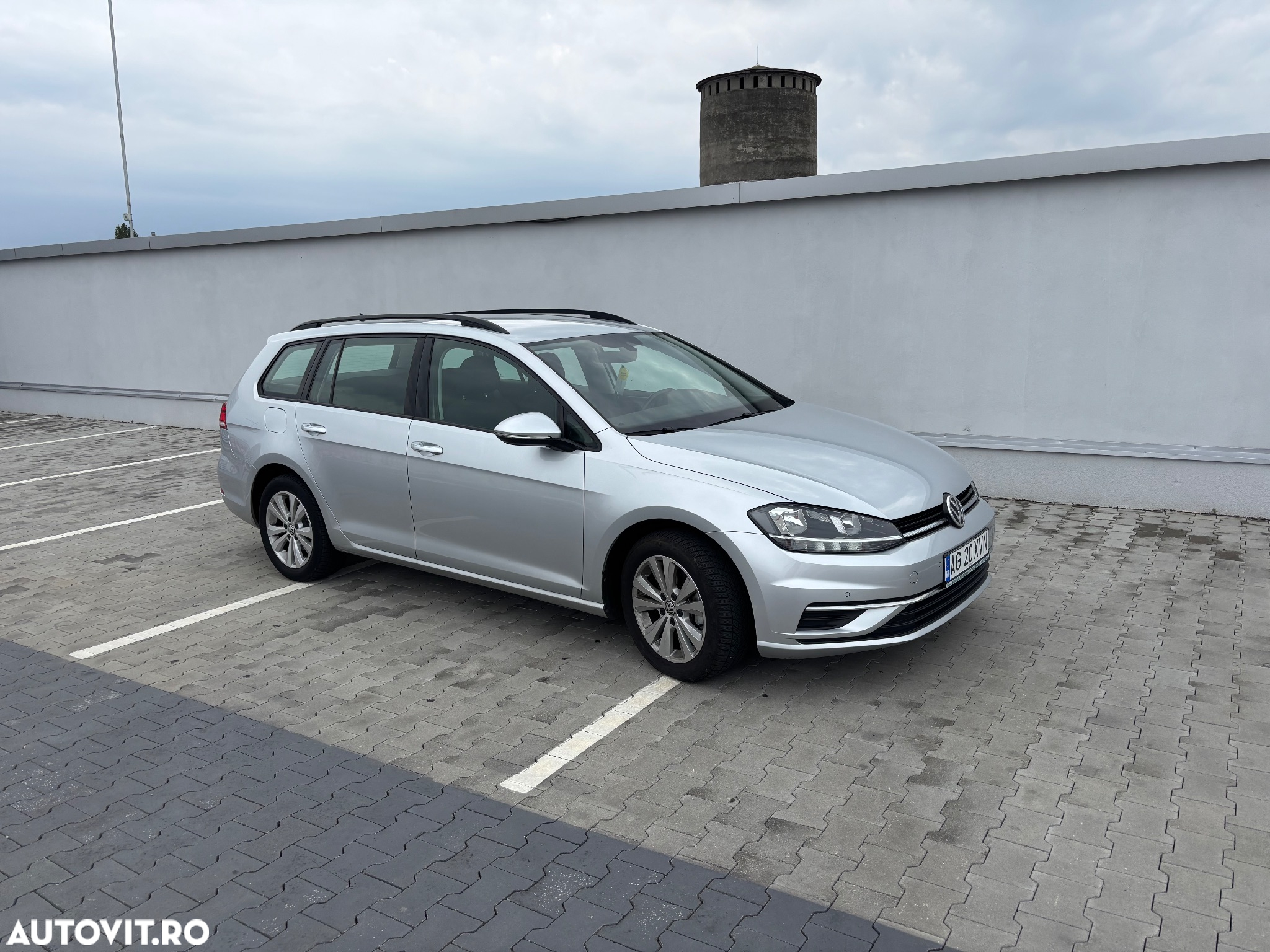 Volkswagen Golf 1.6 TDI DSG Comfortline - 18