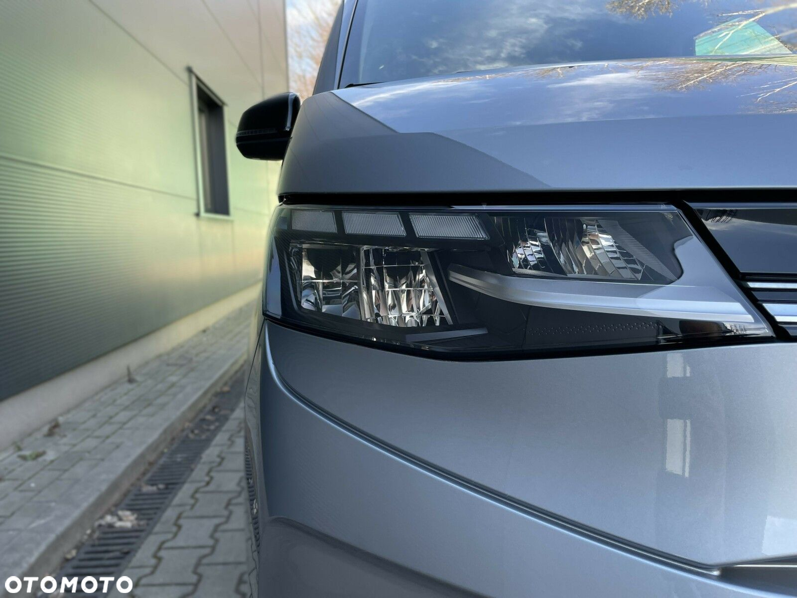 Volkswagen Multivan - 15