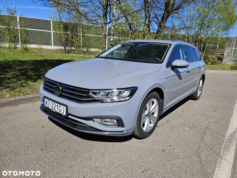 Volkswagen Passat 1.5 TSI EVO Elegance DSG - 1