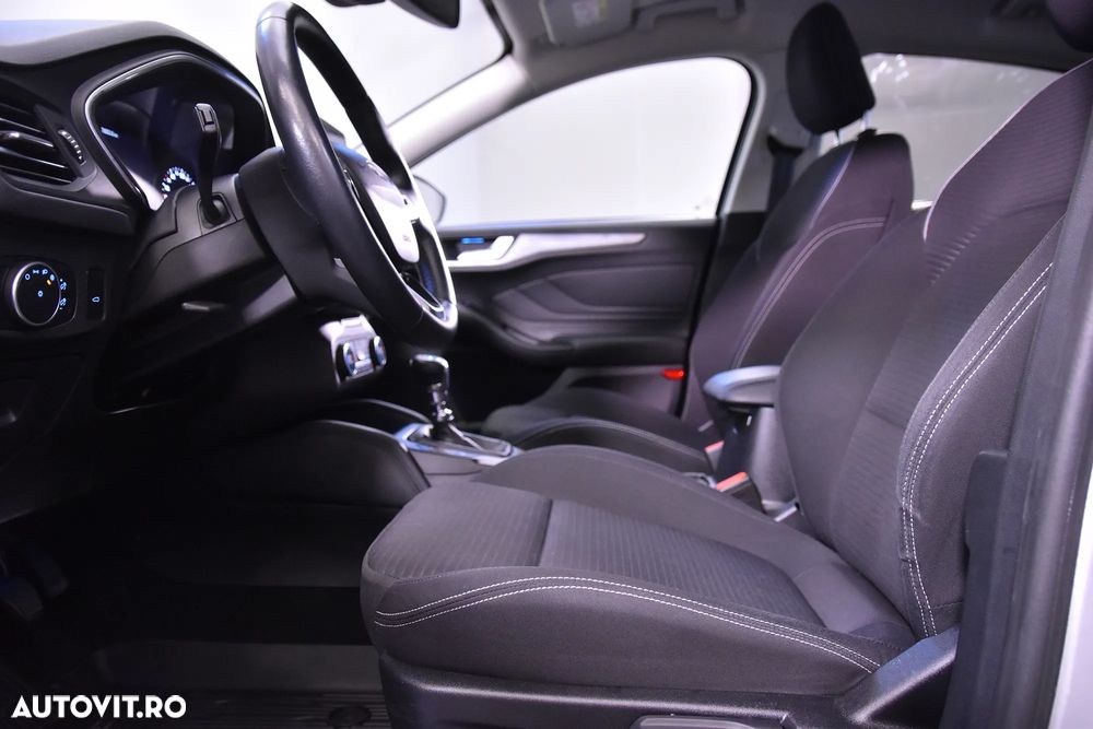 Ford Focus - 22