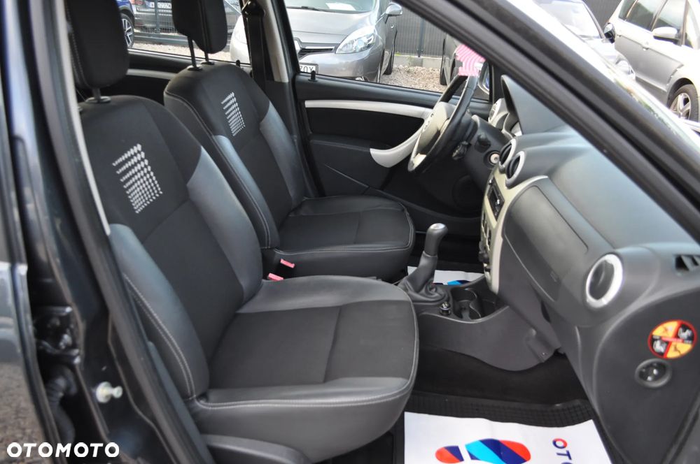 Dacia Sandero 1.6 Laureate BL - 16