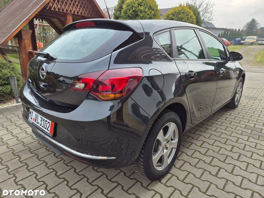 Opel Astra - 4