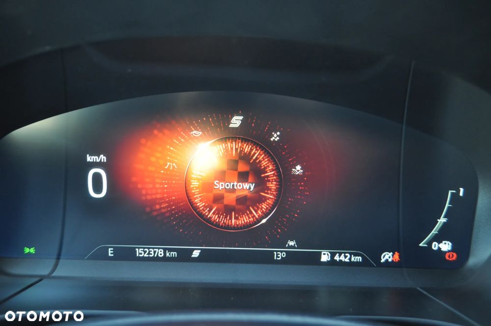 Ford Kuga 2.0 TDCi 4x2 ST-Line - 39