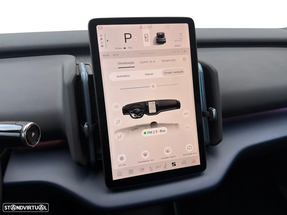 Volvo EX30 Single Motor Extended Range RWD Ultra - 19