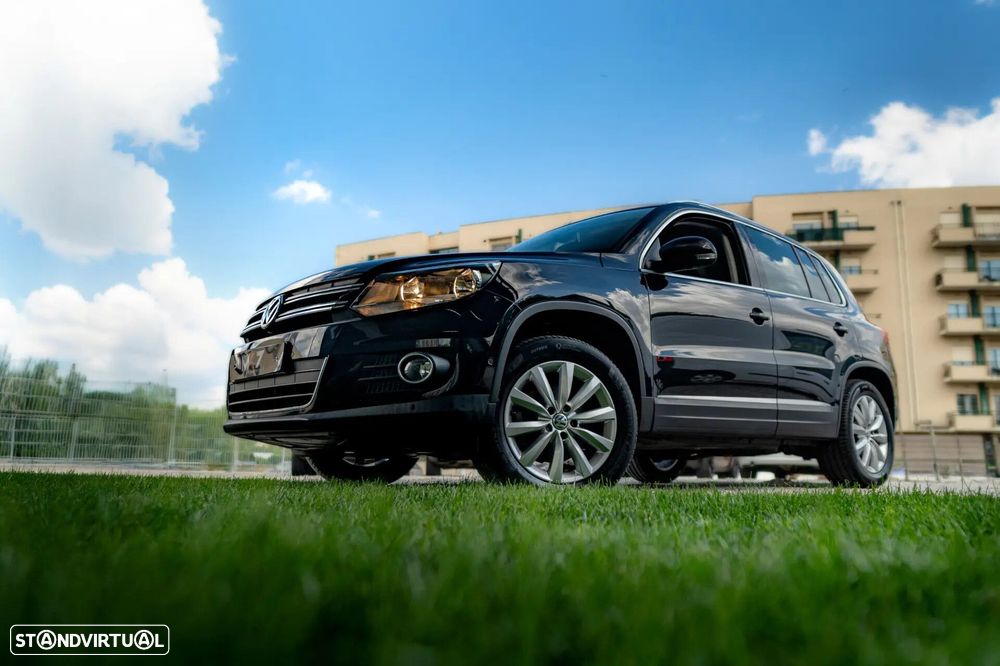 VW Tiguan 2.0 TDI DPF 4Motion BlueMotion DSG Exclusive - 5