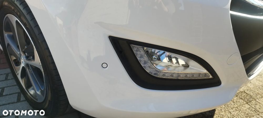 Hyundai i30 1.4 Premium - 11