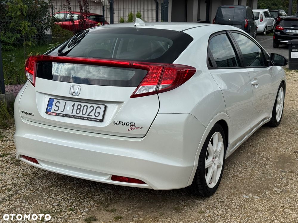 Honda Civic 1.4 i-VTEC Comfort - 9