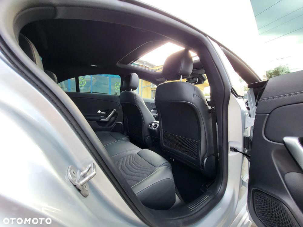 Mercedes-Benz CLA 250 Progressive 7G-DCT - 18