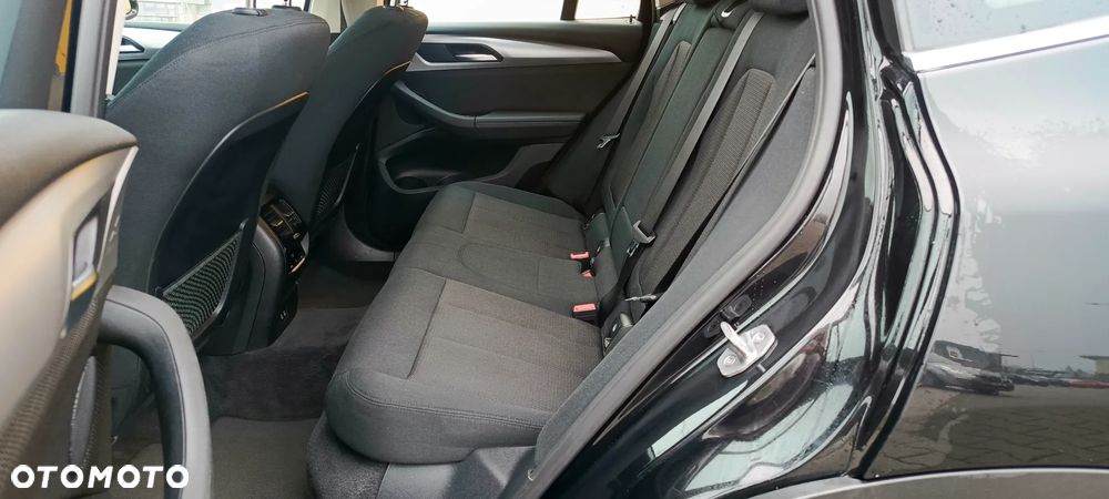 BMW X3 sDrive18d - 10