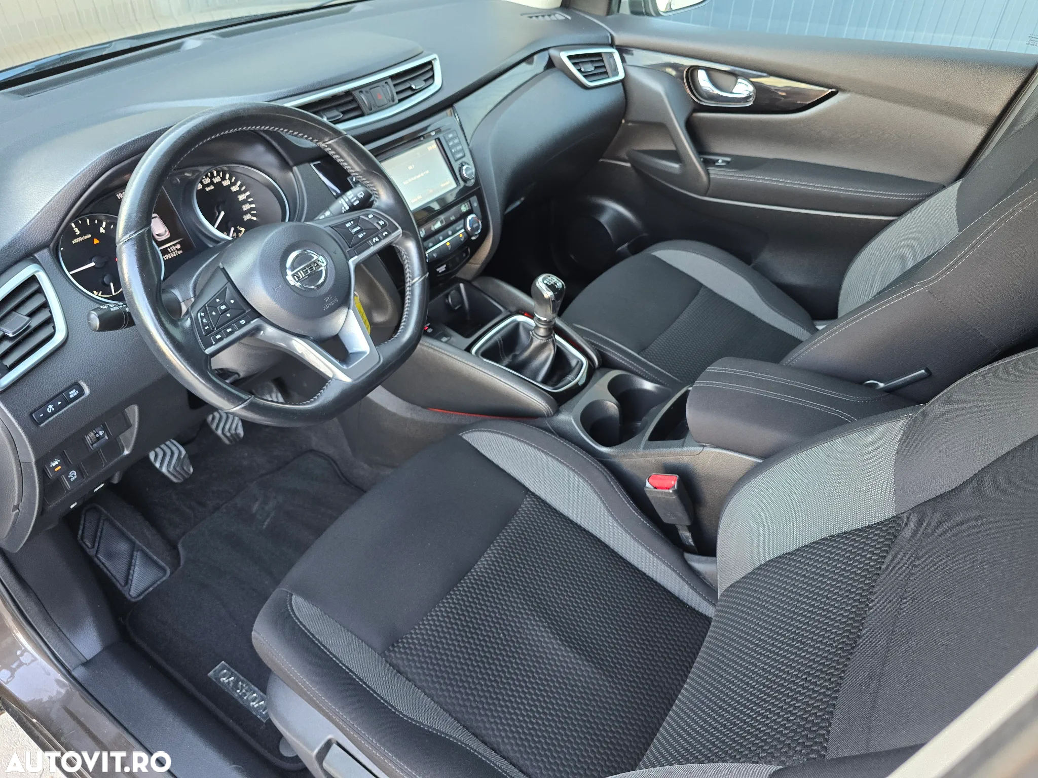 Nissan Qashqai 1.5 DCI VISIA - 6
