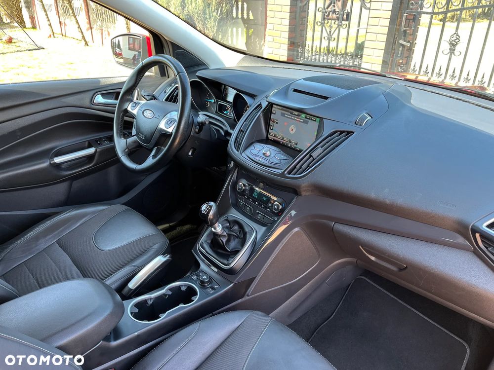 Ford Kuga 2.0 TDCi 4x4 Titanium - 25