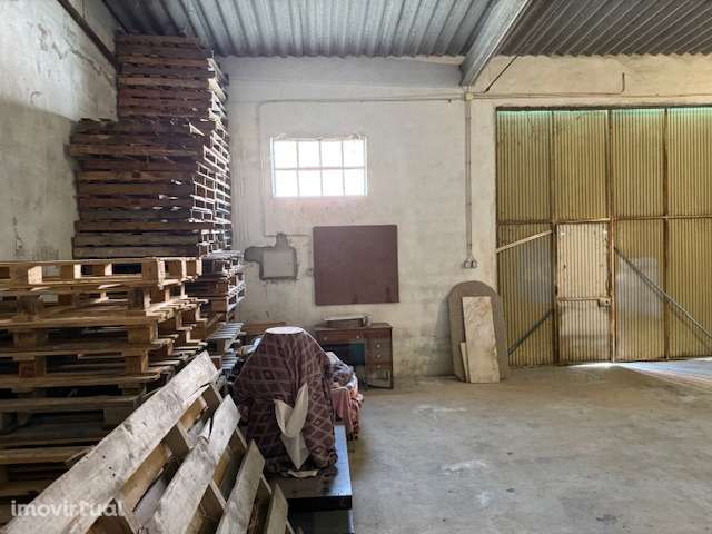 Armazém Versátil de 88 m²: Oportunidade Ideal para Expandir o Seu Negó - Grande imagem: 4/9