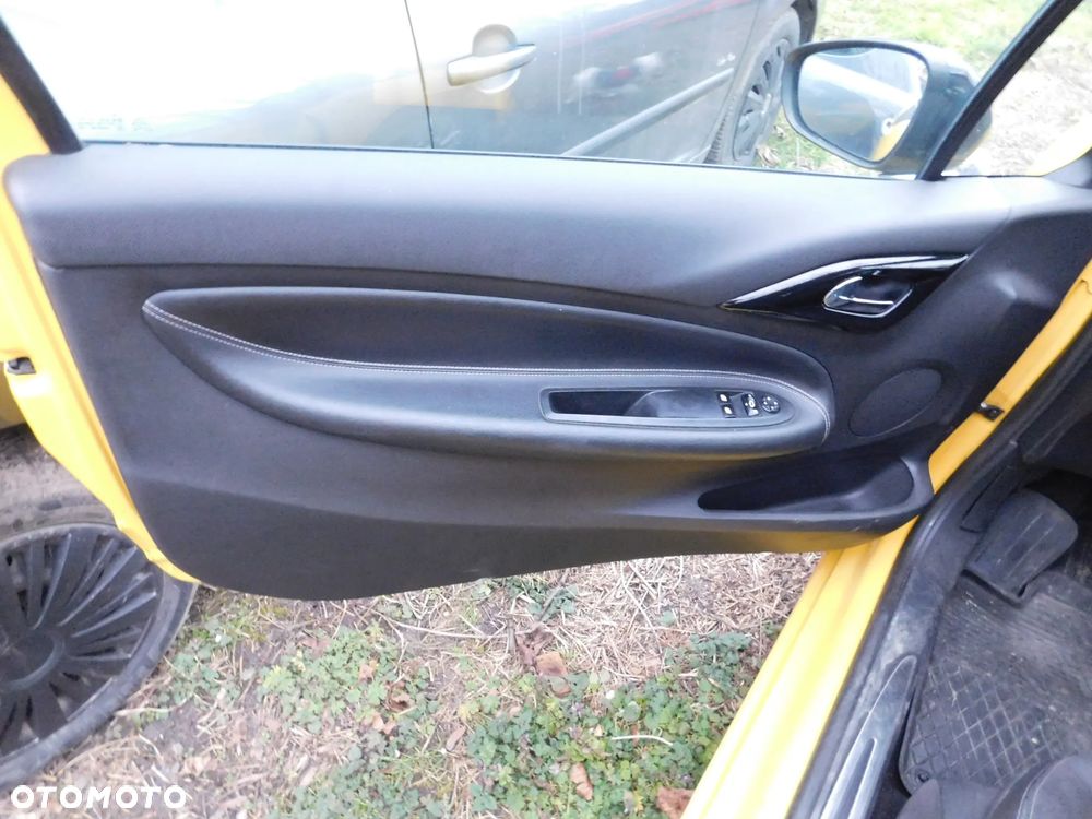 fotel kanapa CITROEN DS3 09-16 komplet - 4