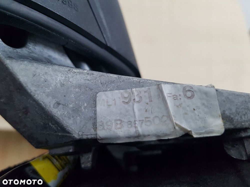 skoda enyaq lusterko prawe 15+2 pin 89b857502g - 9