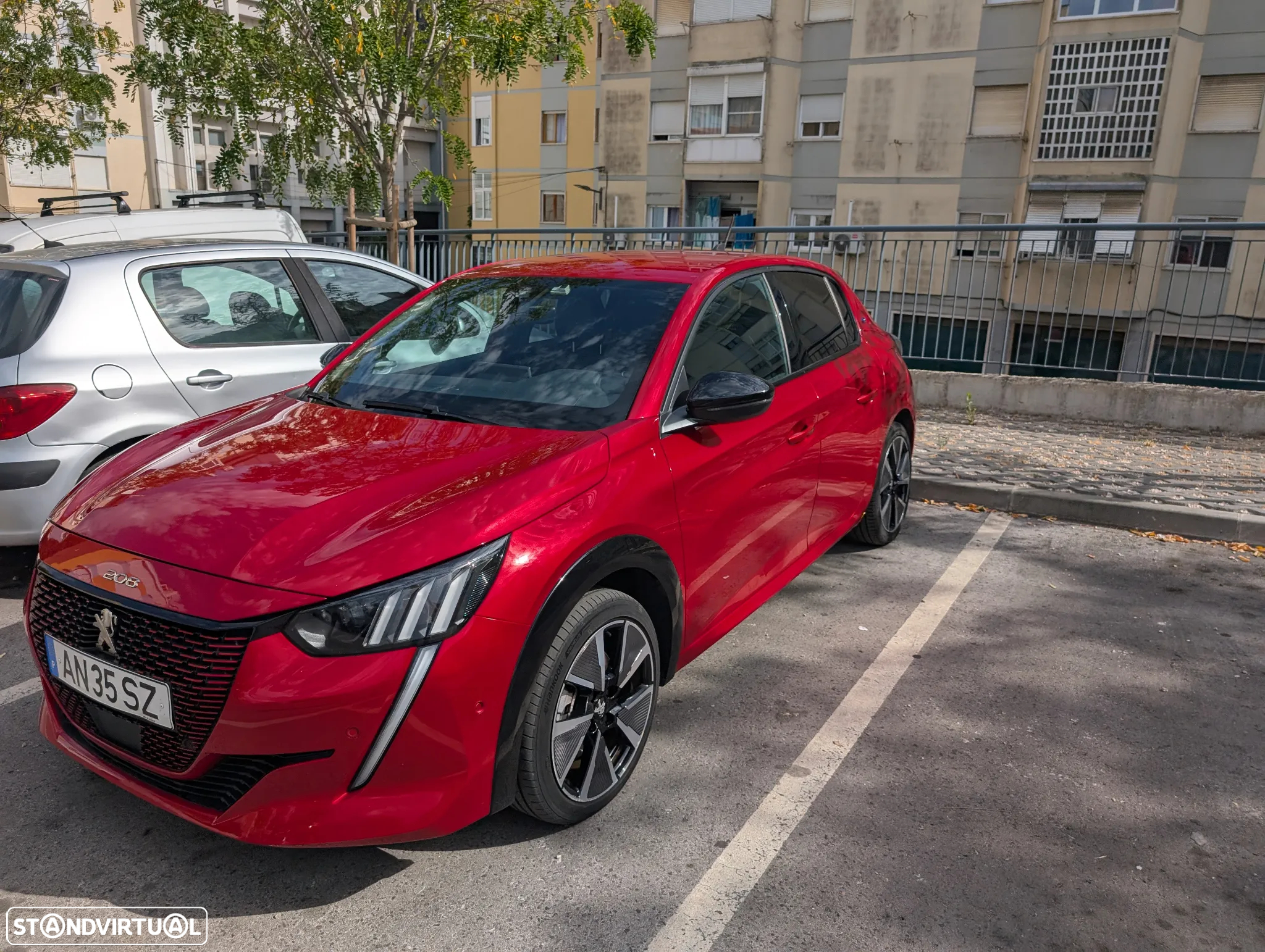 Peugeot 208 - 25