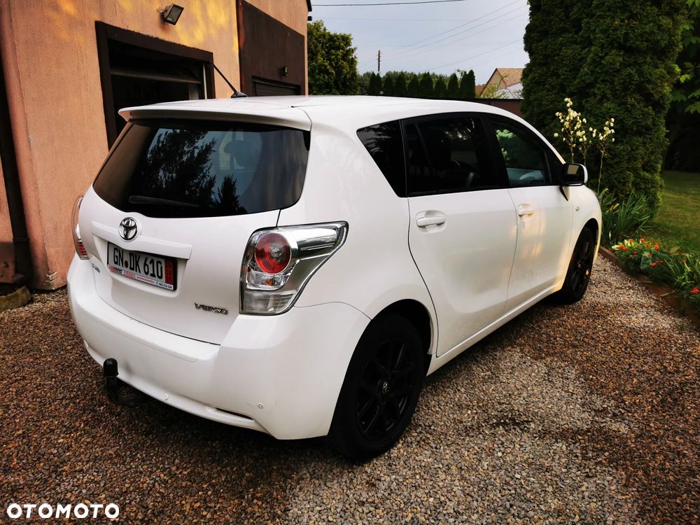 Toyota Verso 1.8 Premium 7os - 3
