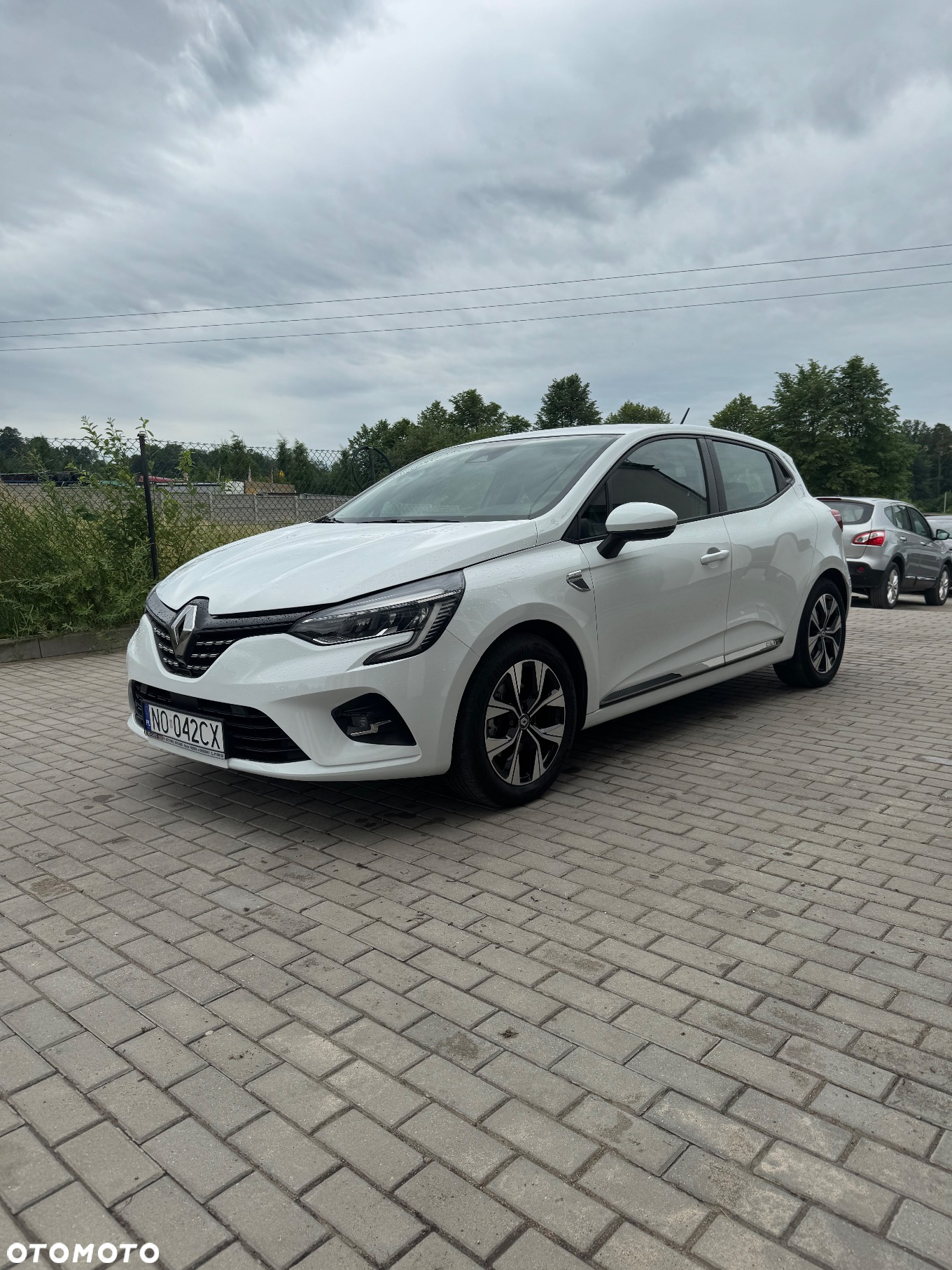 Renault Clio E-TECH Hybrid 140 BUSINESS EDITION - 5