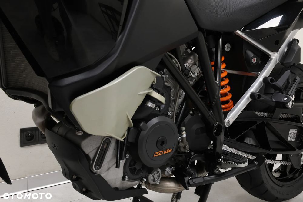 KTM Adventure - 27