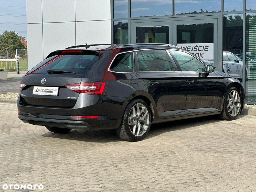 Skoda Superb 2.0 TDI Ambition - 9