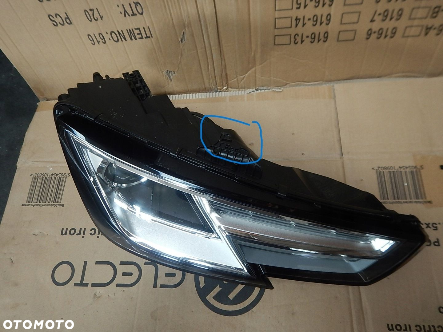 LAMPA PRZOD PRAWA AUDI A4 B9 XENON 8W0941006 - 2