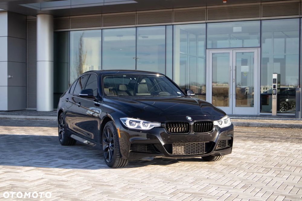 BMW Seria 3 330i xDrive M Sport - 2