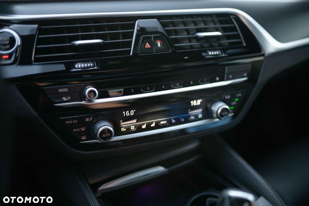 BMW Seria 5 - 12
