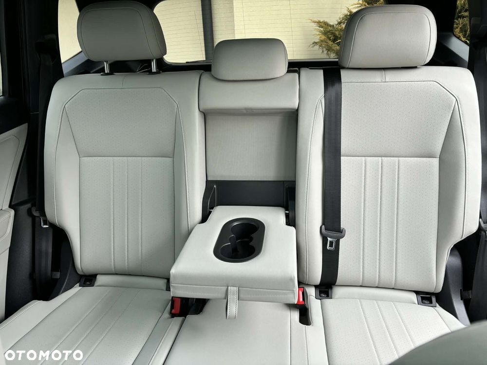 Volkswagen Tiguan - 13