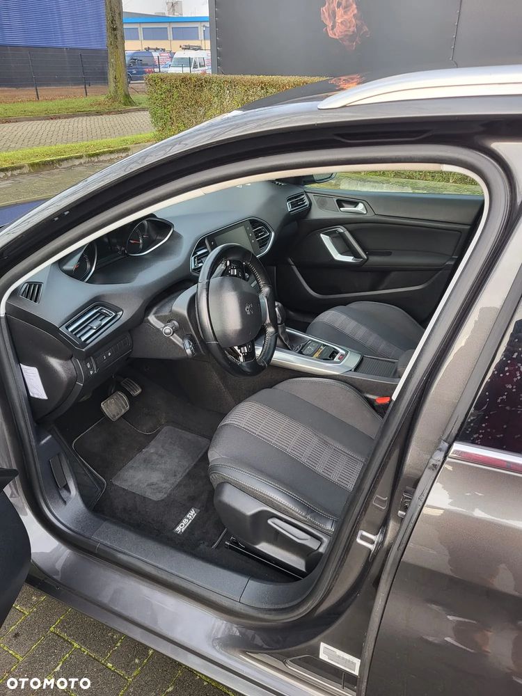 Peugeot 308 PureTech 130 EAT6 Stop & Start Allure - 33