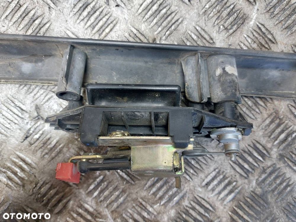 BLENDA KLAPY BAGAŻNIKA + KLAMKA TRANSPORTER T4 701829239E 701829213D - 4