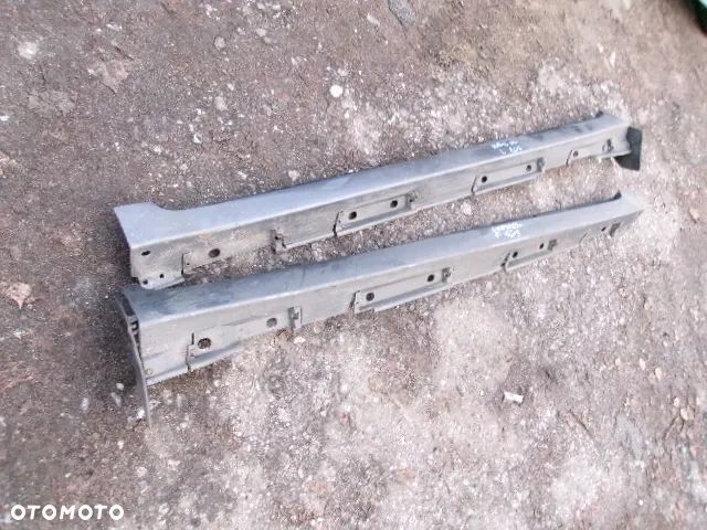 LISTWA PROGOWA TOYOTA VERSO 09-     1G3 - 1