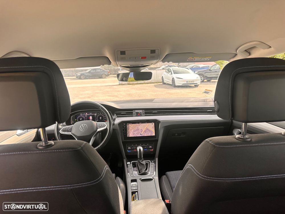 VW Passat Variant - 47