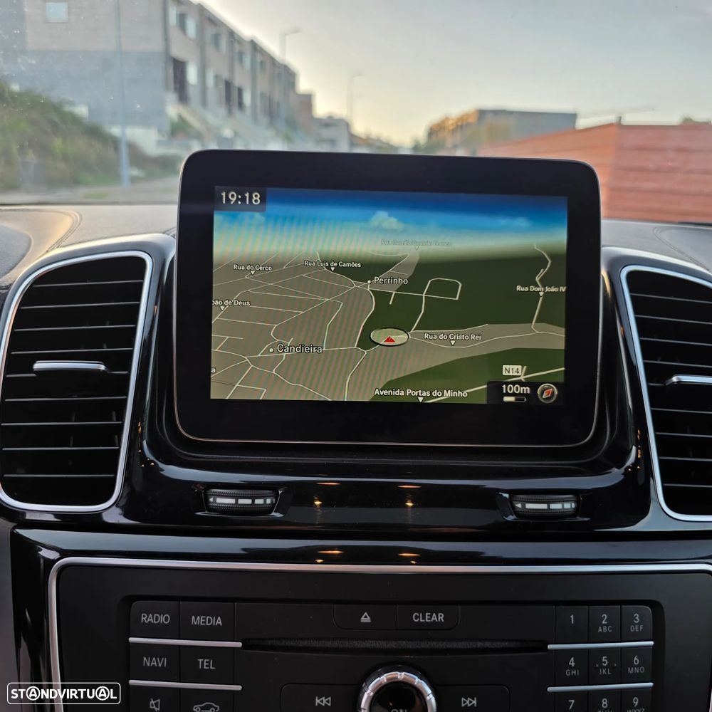 Mercedes-Benz GLS 350 d 4Matic 9G-TRONIC AMG Line - 4
