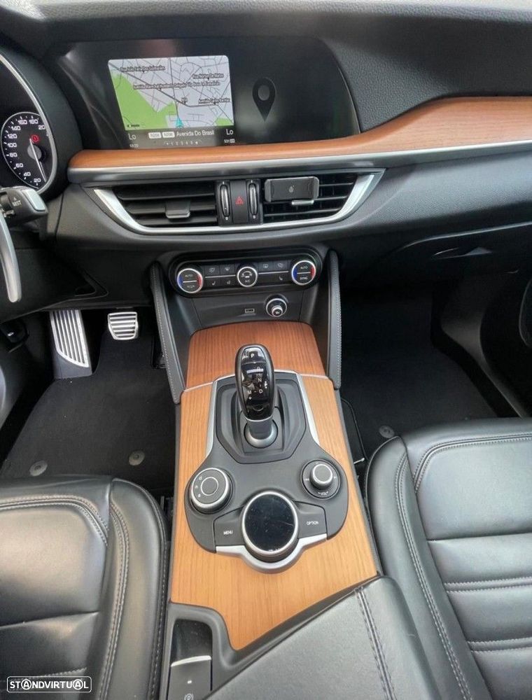 Alfa Romeo Stelvio 2.0 Turbo 16V AT8-Q4 First Edition - 19