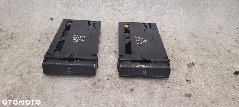 UCHWYT NA KUBEK, CUPHOLDER AUDI A3/S3 8L LIFT 8L0862534