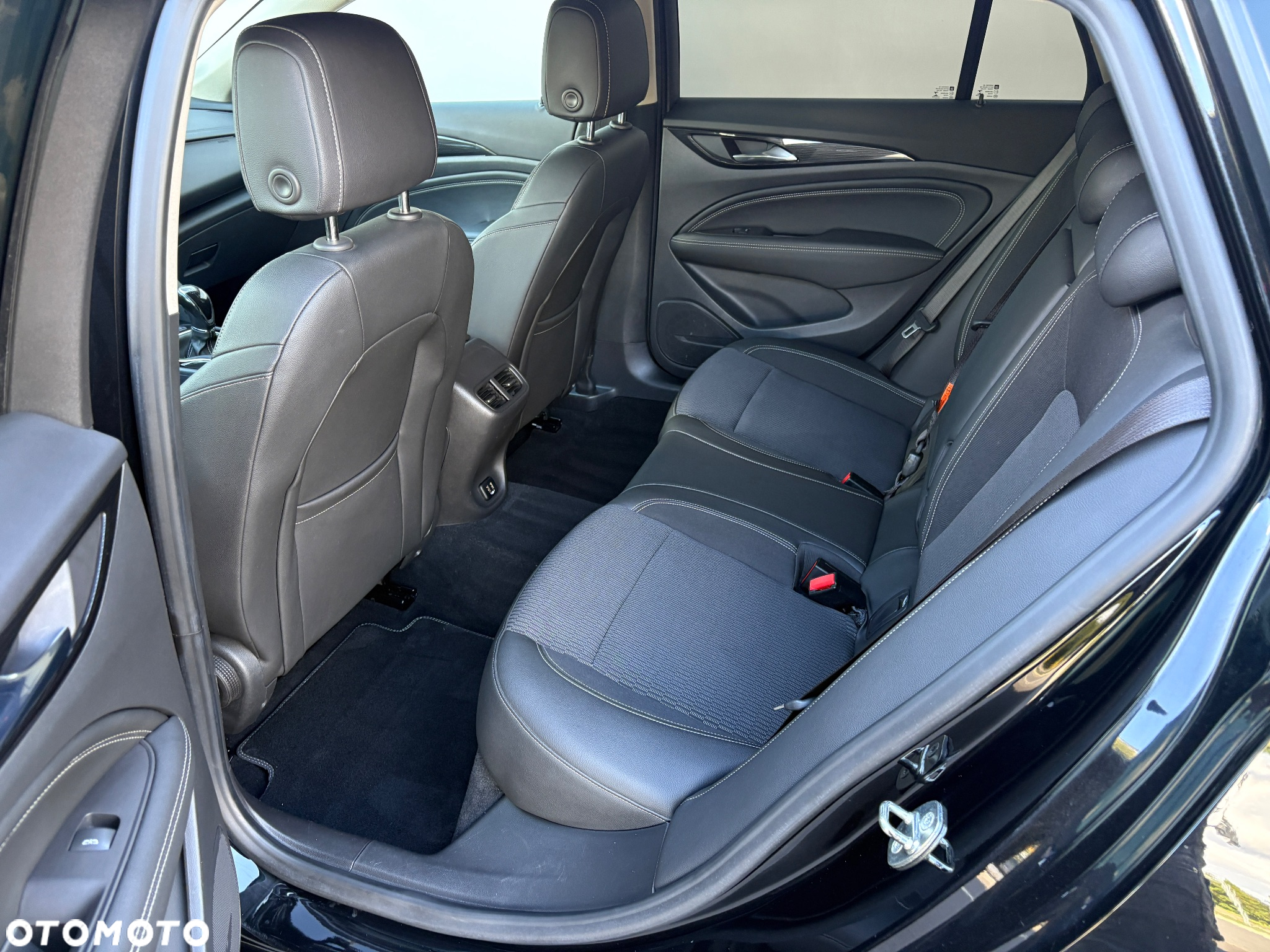 Opel Insignia 2.0 CDTI Sports Tourer ecoFLEXStart/Stop Innovation - 18