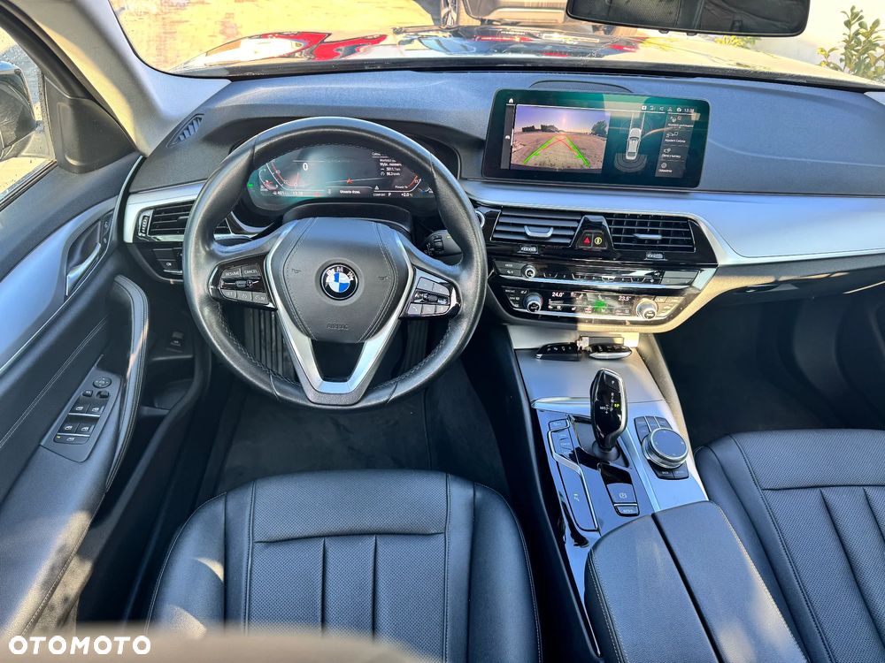 BMW Seria 5 520d Sport Line sport - 13