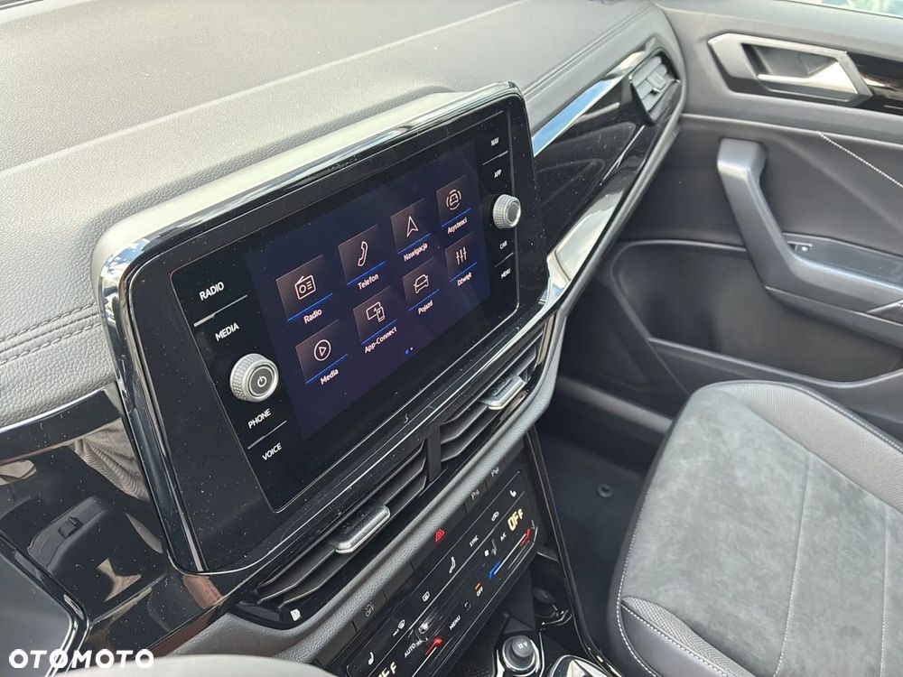 Volkswagen T-Roc - 14