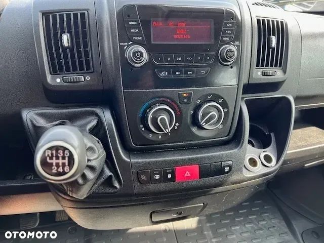 Peugeot Boxer L2H2 7-os. 2,0 Hdi 130 KM klima tempomat - 19