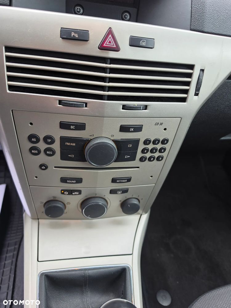 Opel Astra - 11