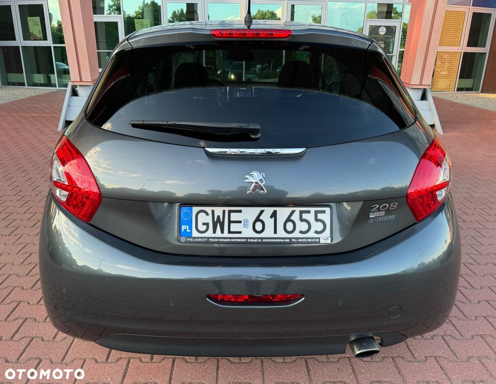 Peugeot 208 - 17
