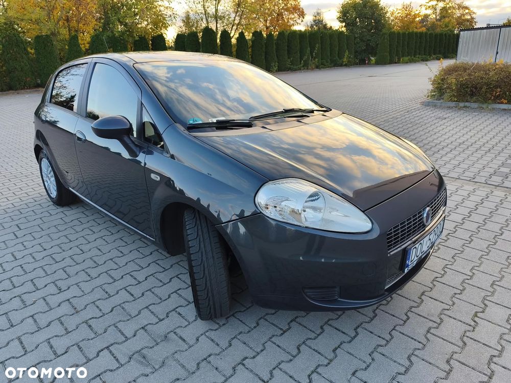 Fiat Grande Punto 2009 photo 5