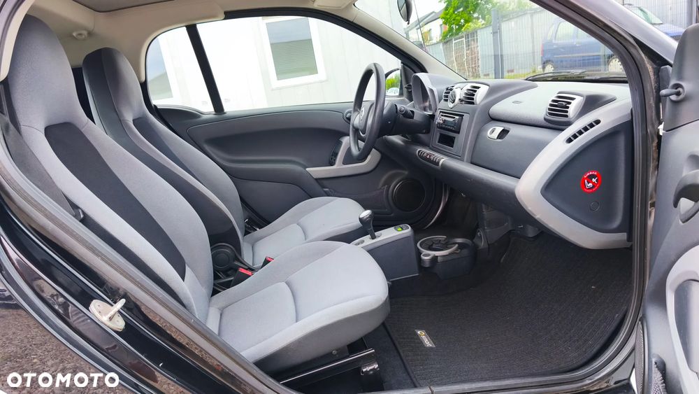 Smart Fortwo softouch black&white limited micro hybrid drive - 18