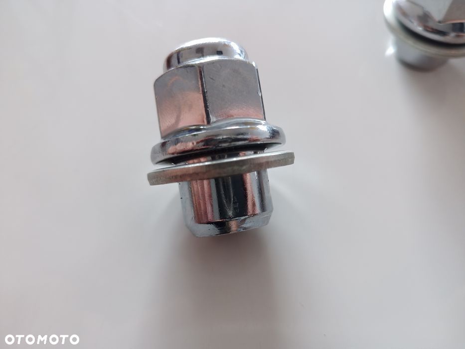 Nakrętki Kół Aluminiowych Toyota Camry Auris Corolla Rav4 Org Komplet - 6