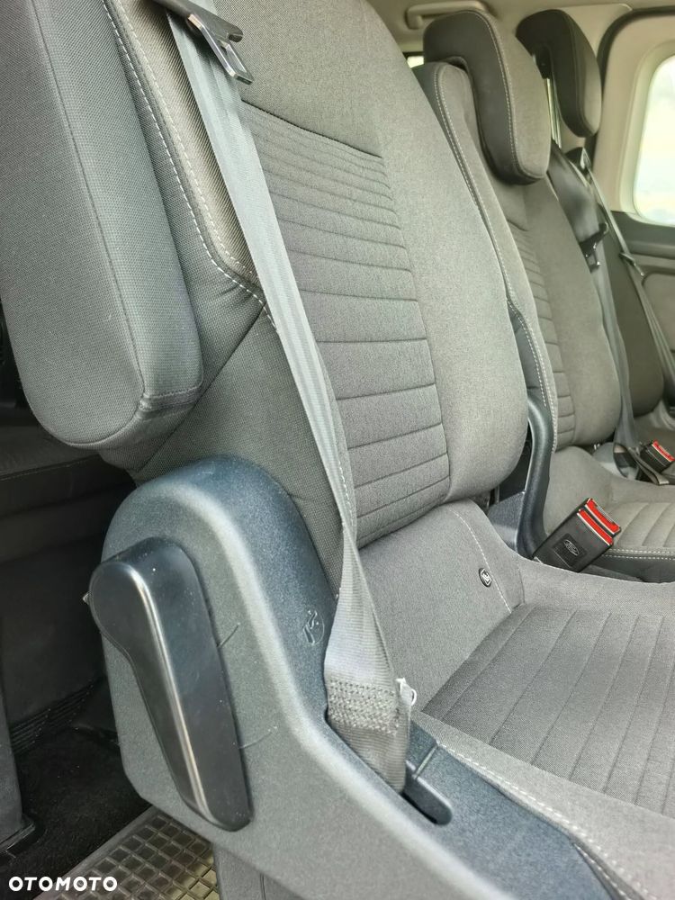 Ford Tourneo Custom - 10