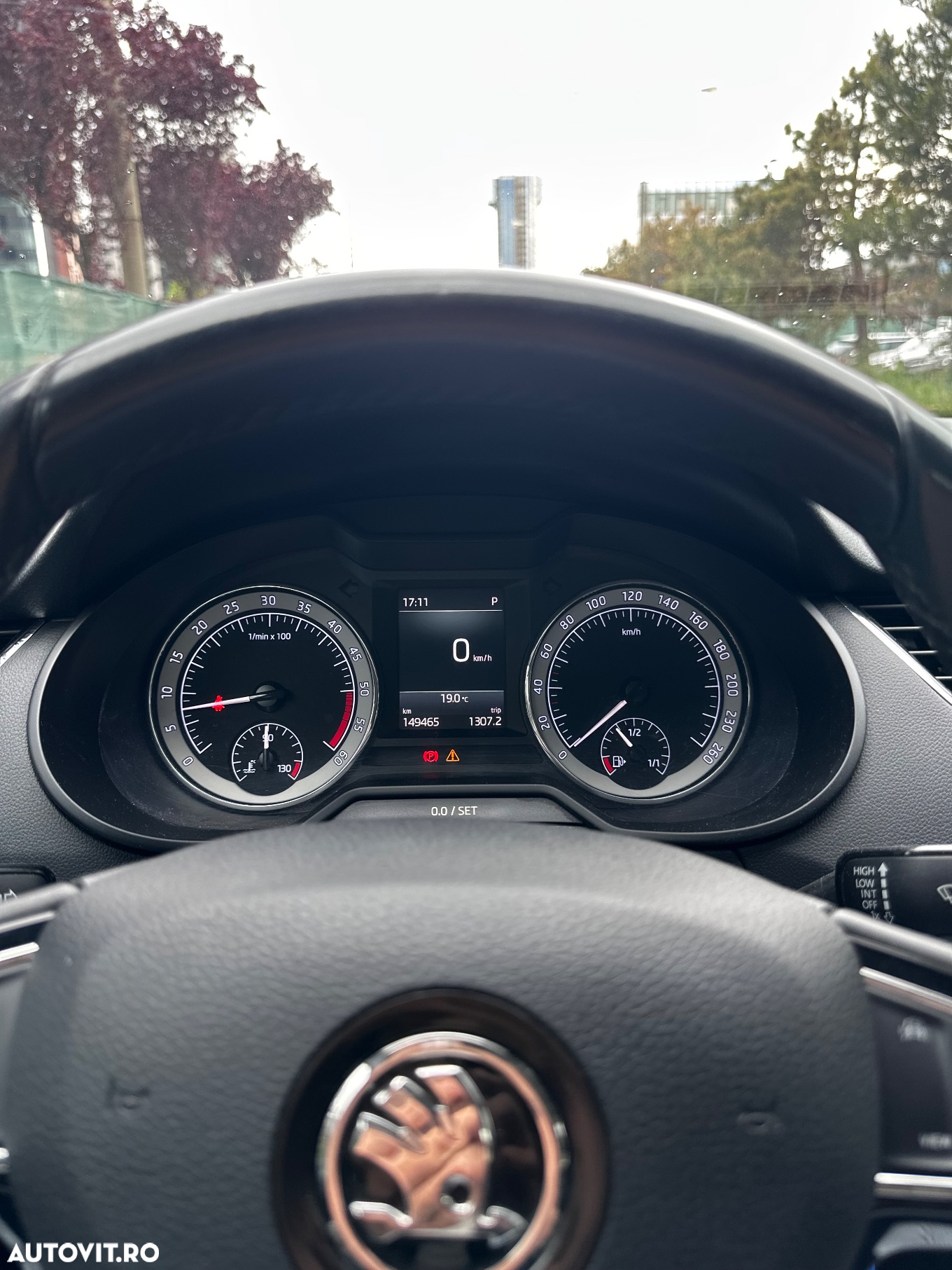 Skoda Octavia 1.6 TDI DSG Ambition - 7