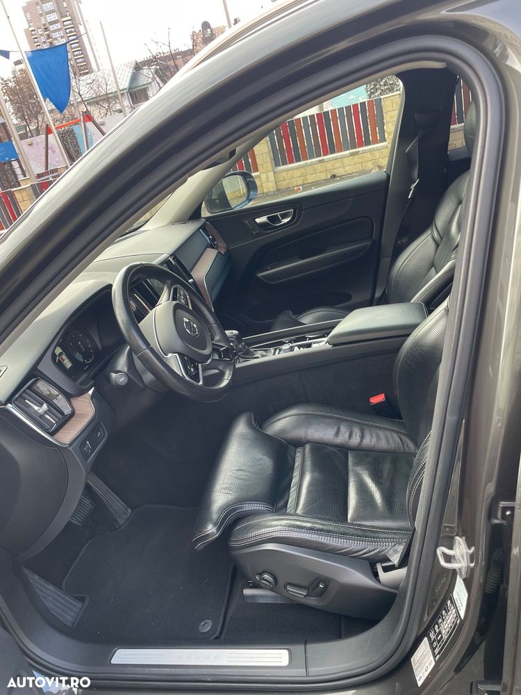 Volvo XC 60 D5 AWD Geartronic Inscription - 13