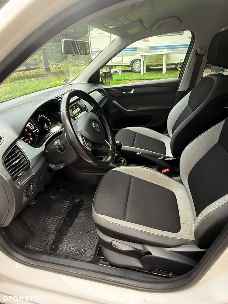 Skoda Fabia - 5